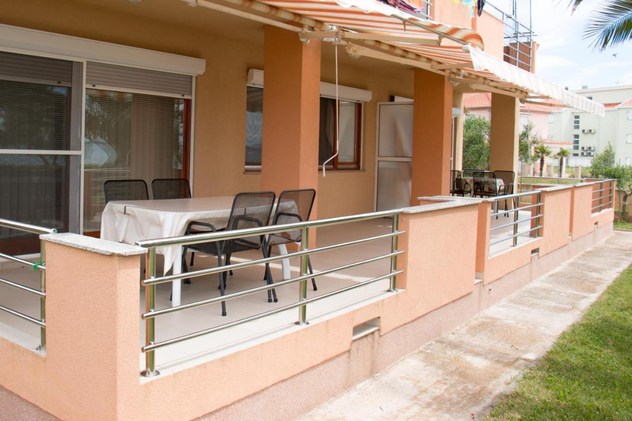 Apartments Matas Sukosan Exterior photo